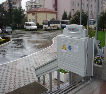 Platform Merdiven Asansörü